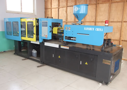 Injection molding equipment